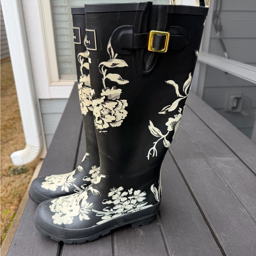 Joules Welly Black and Cream floral Rain Boots, women’s 8